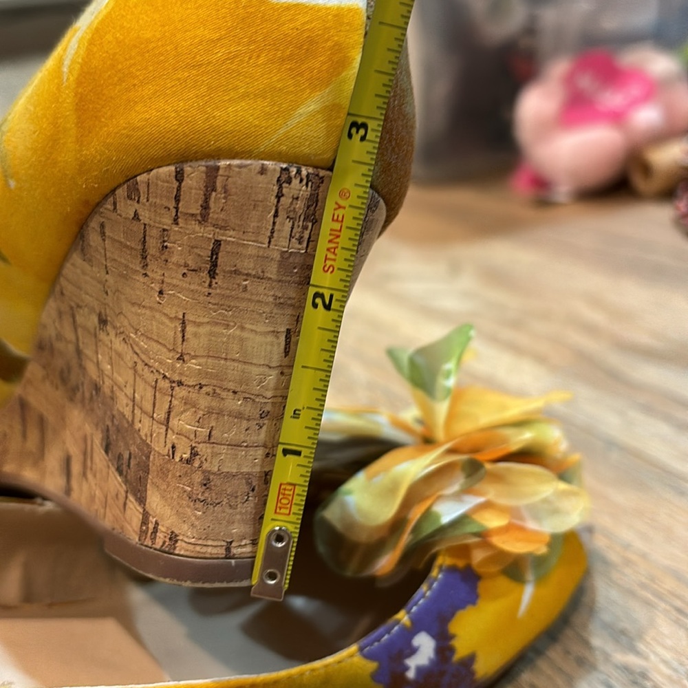 Unisa Yellow Spring Floral Wedge Size 8m - Picture 11 of 13